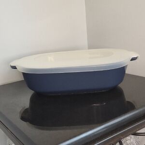 Corningware Nautical Navy Blue and White Baking Dish with Plastic Lid 1.5 Qt